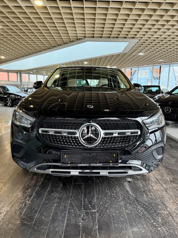 Mercedes-Benz GLA 200 2020
