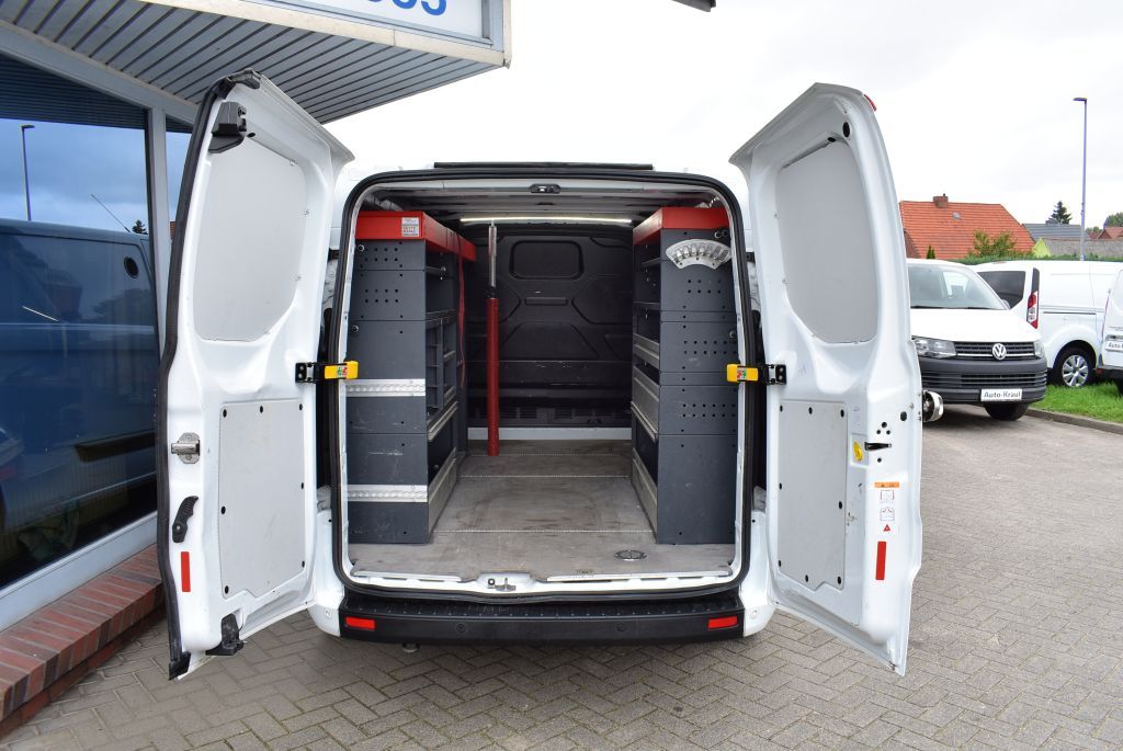 Ford Tourneo Custom 2021