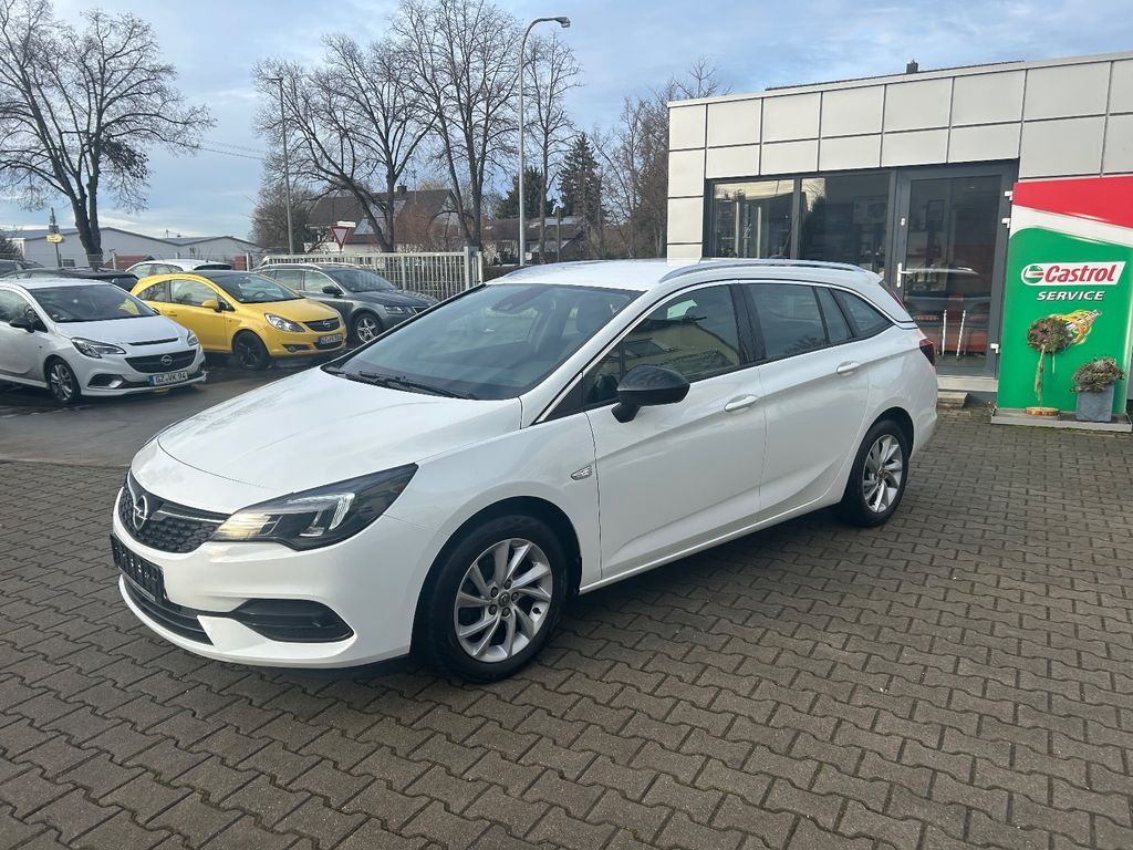 Opel Astra 2022