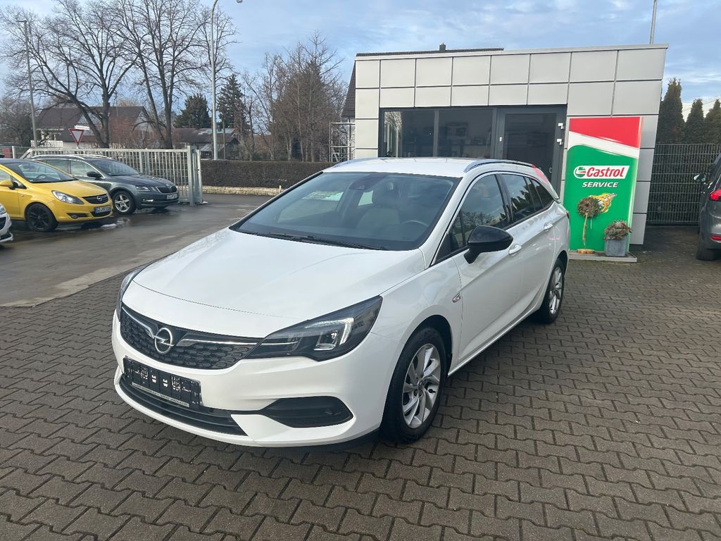 Opel Astra 2022