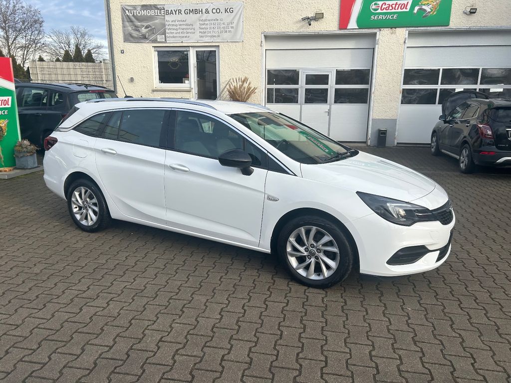 Opel Astra 2022