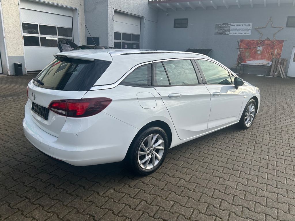 Opel Astra 2022