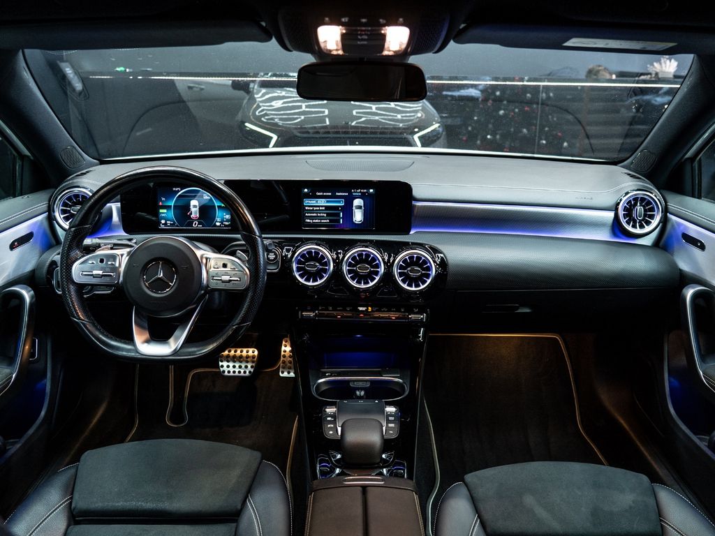 Mercedes-Benz A 250 2021