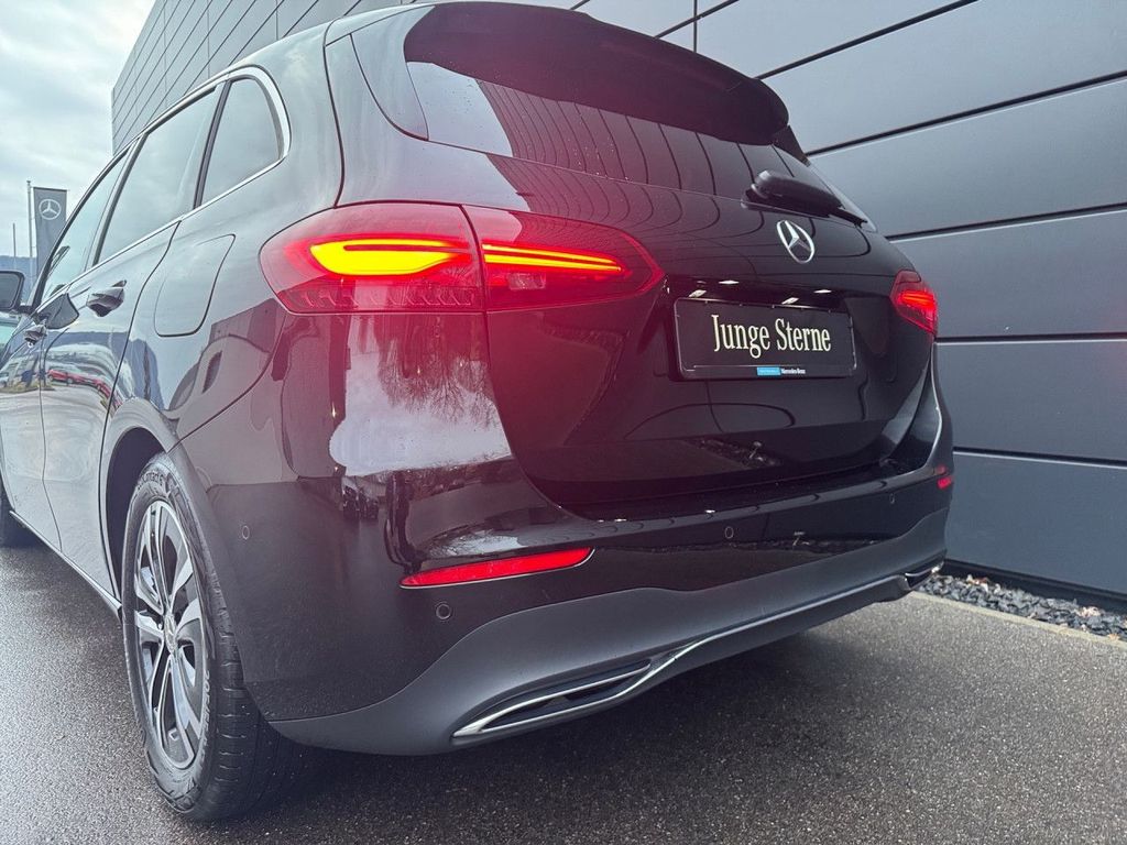 Mercedes-Benz B 200 2024
