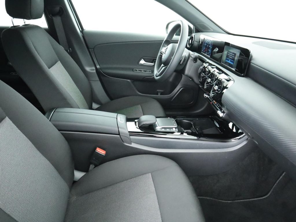 Mercedes-Benz A 180 2022