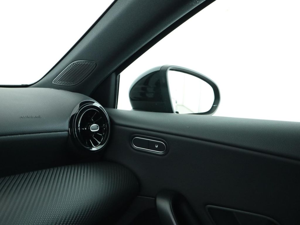 Mercedes-Benz A 180 2022