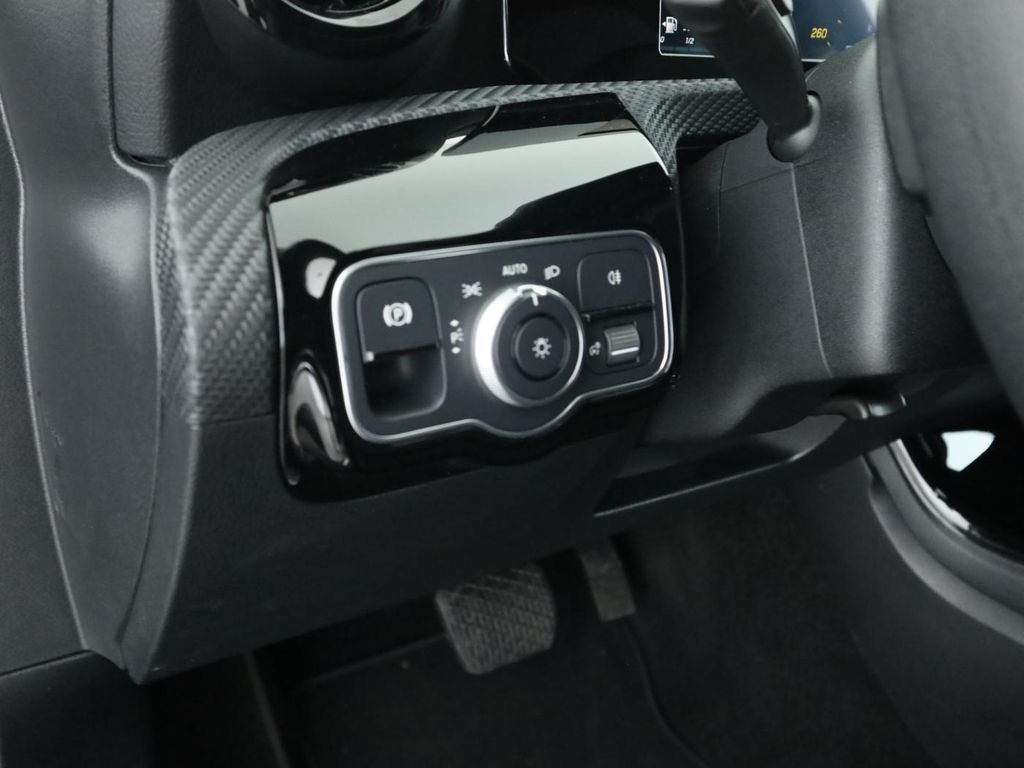 Mercedes-Benz A 180 2022