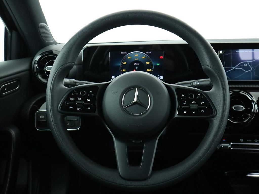 Mercedes-Benz A 180 2022