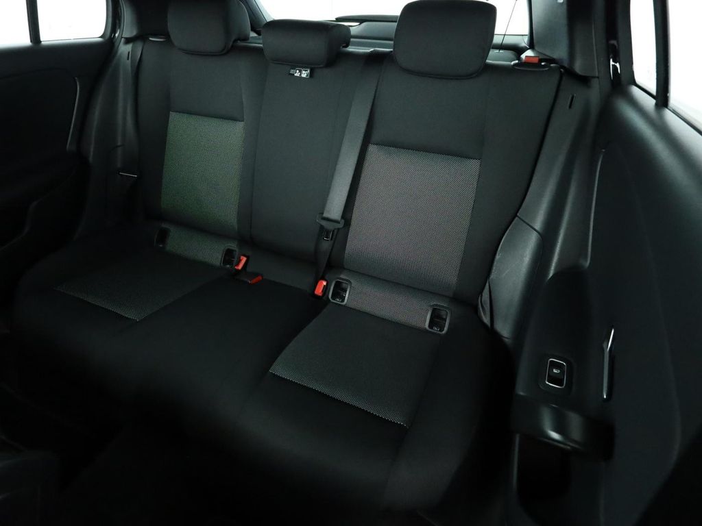 Mercedes-Benz A 180 2022