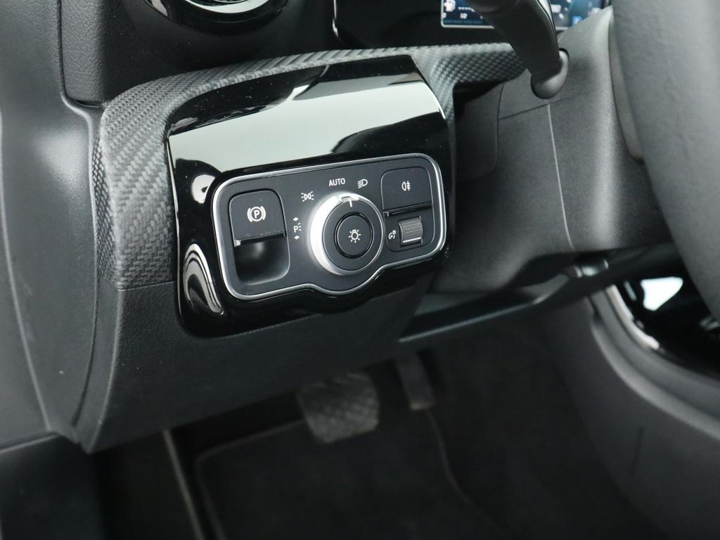 Mercedes-Benz A 180 2022