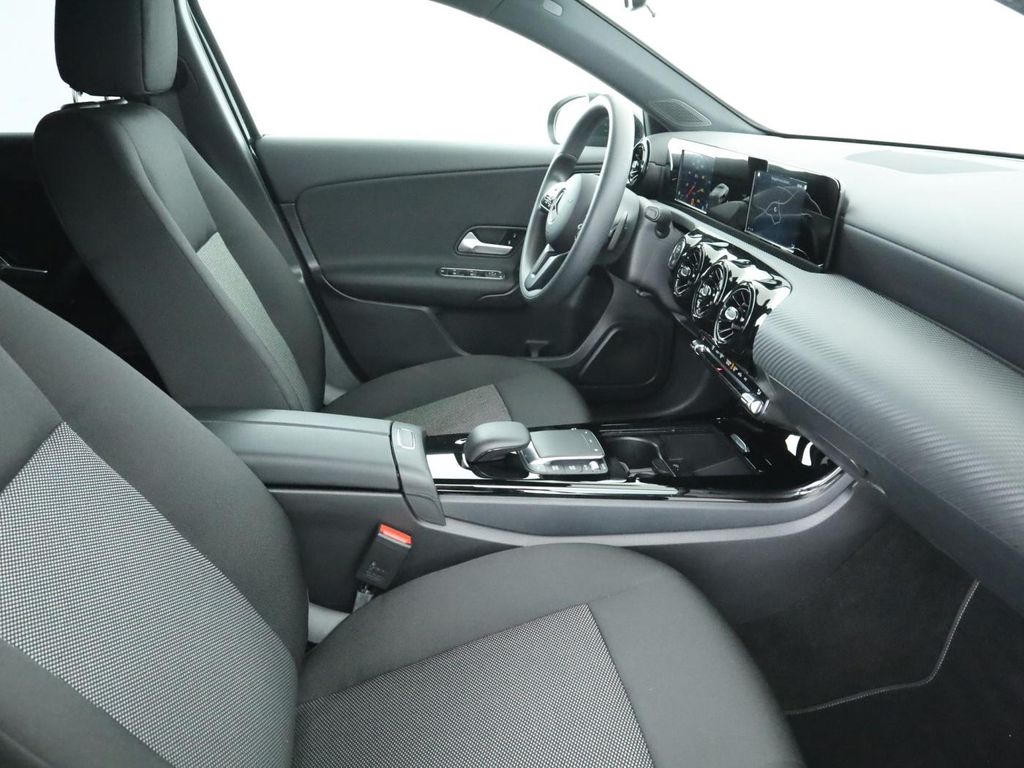 Mercedes-Benz A 180 2022