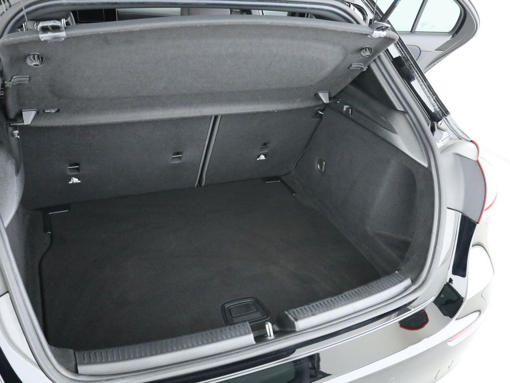 Mercedes-Benz A 180 2022