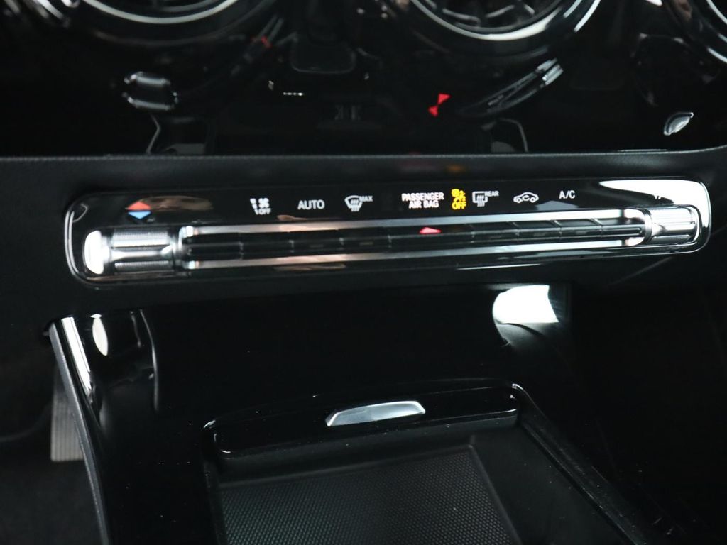 Mercedes-Benz A 180 2022