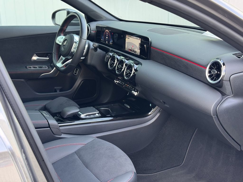 Mercedes-Benz A 250 2022