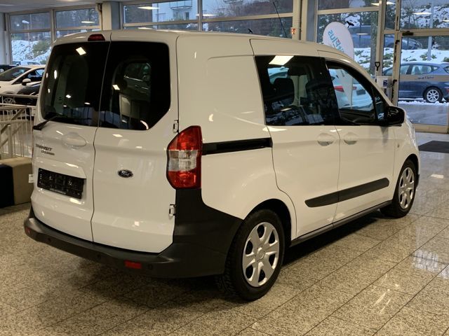 Ford Transit Courier 2020
