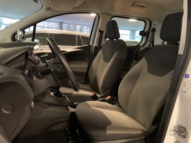 Ford Transit Courier 2020