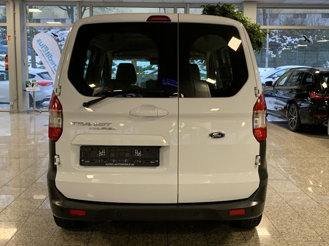 Ford Transit Courier 2020