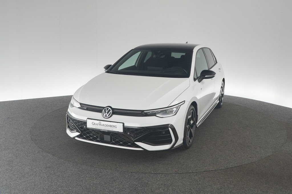 Volkswagen Golf 2024