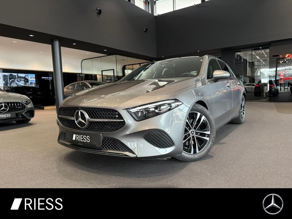 Mercedes-Benz A 180 2026