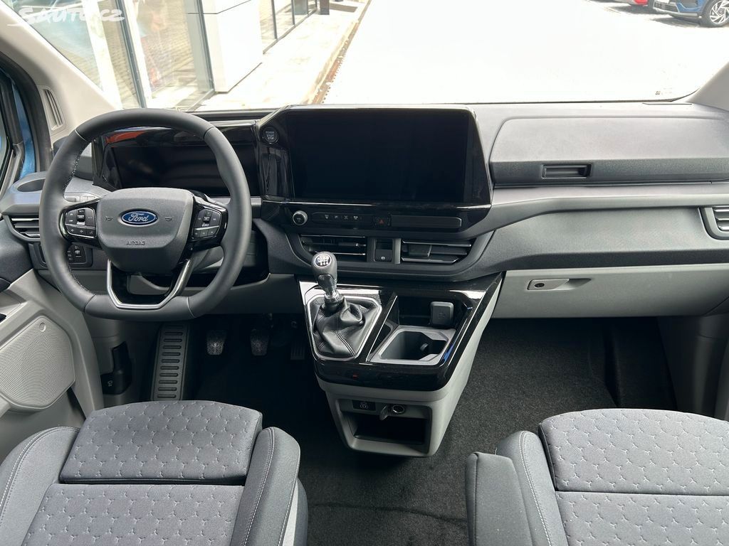 Ford Tourneo Custom 2026