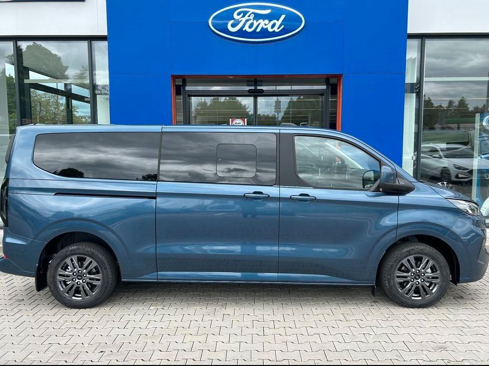 Ford Tourneo Custom 2026