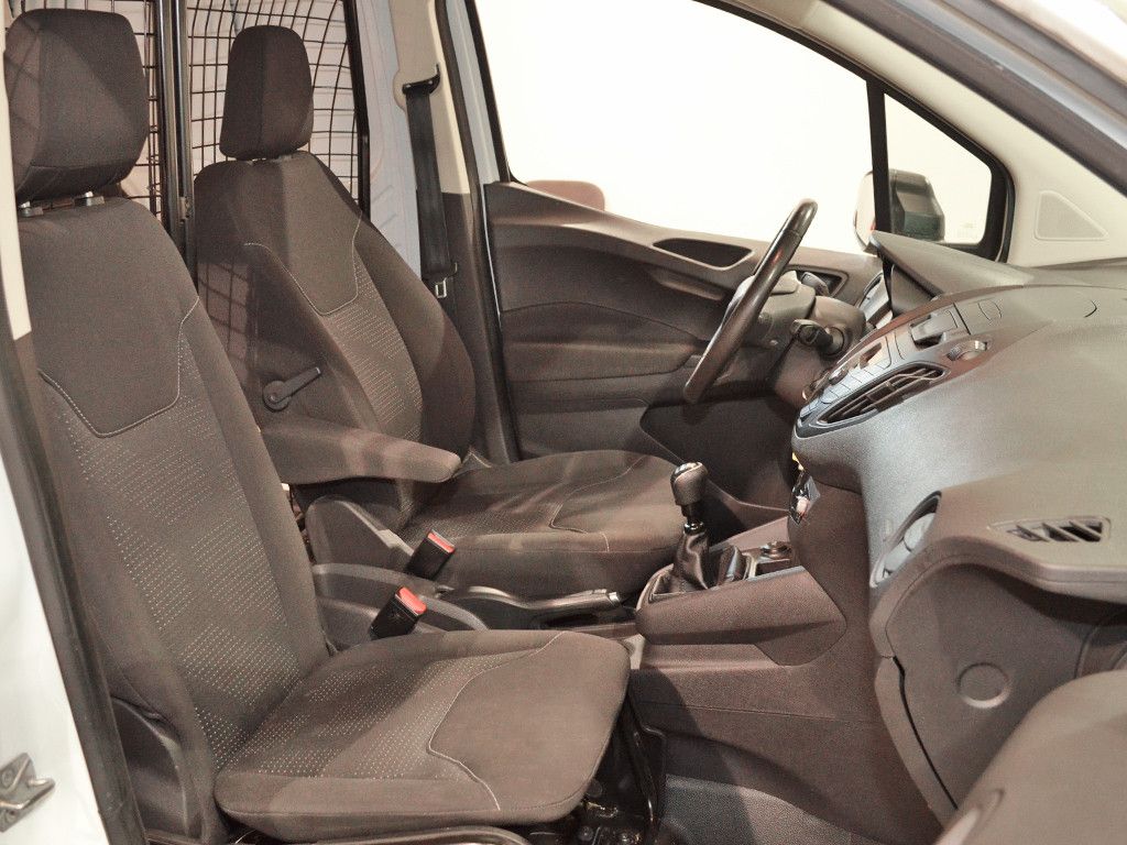 Ford Transit Courier 2020