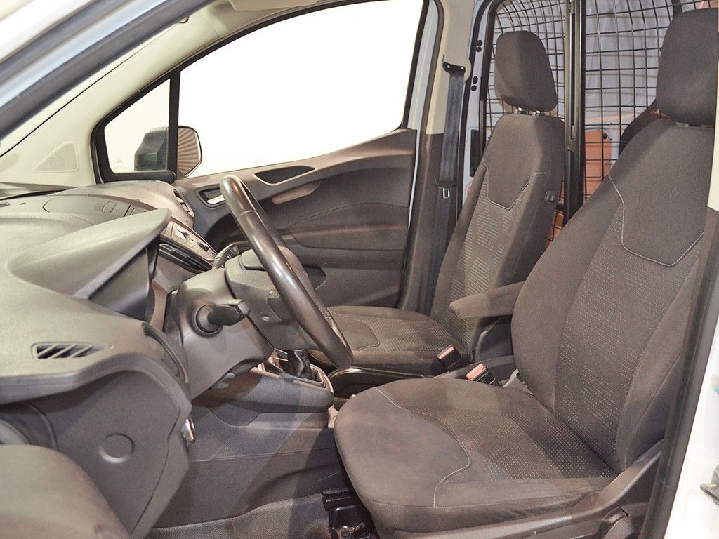 Ford Tourneo Courier 2020