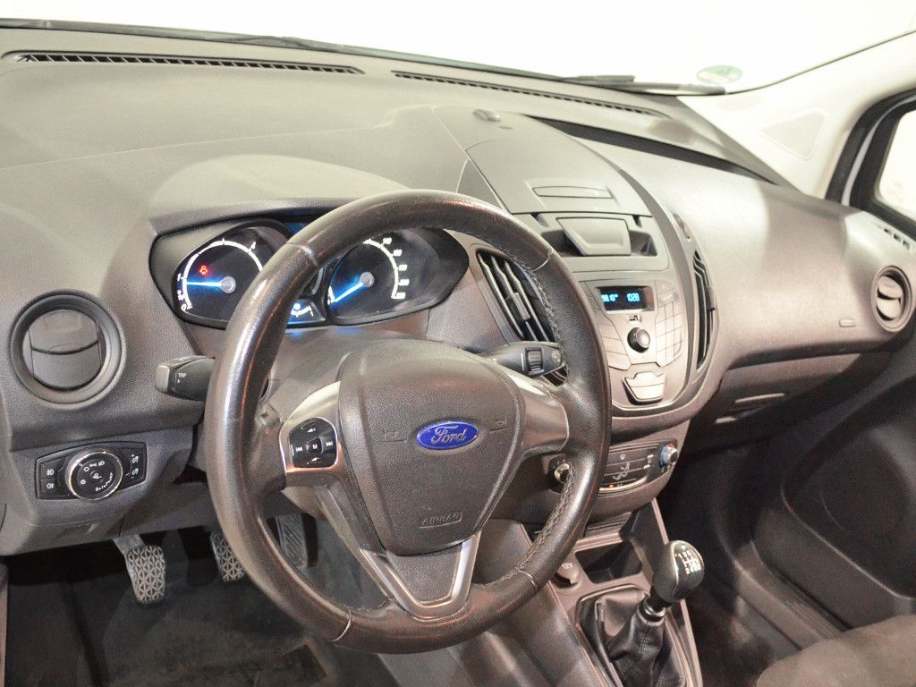 Ford Tourneo Courier 2020