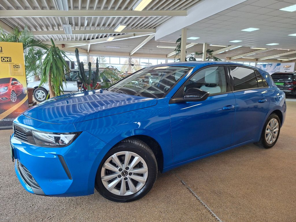 Opel Astra 2024