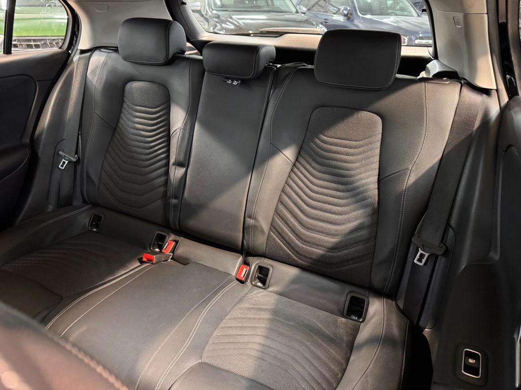 Mercedes-Benz A 180 2021
