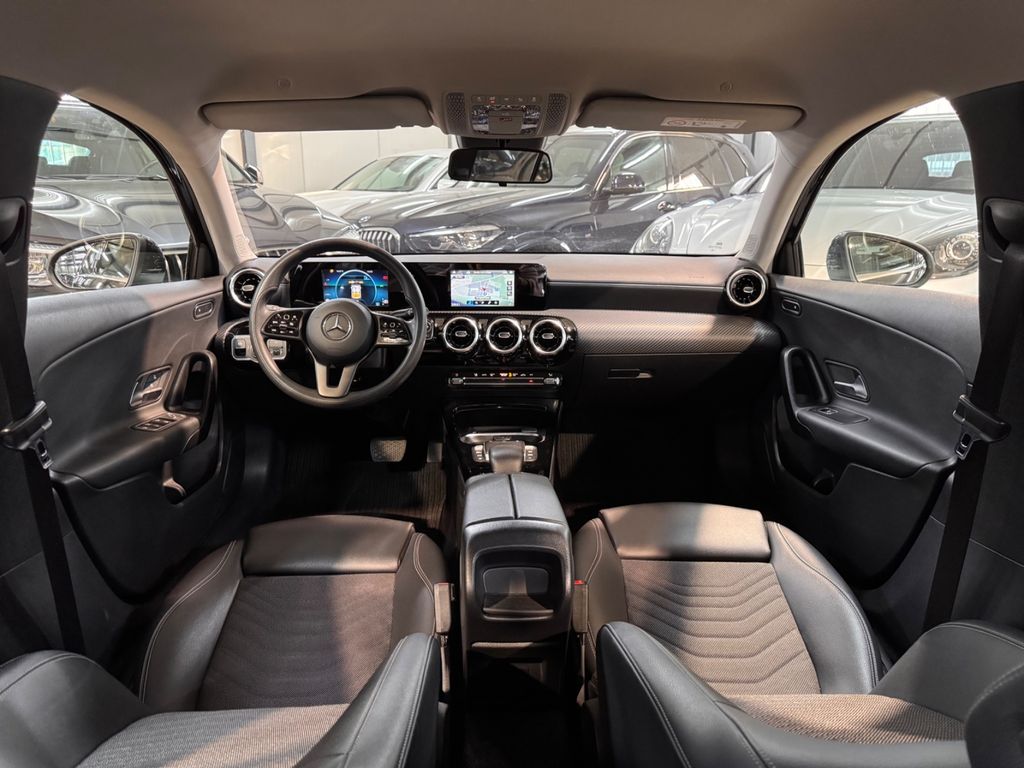 Mercedes-Benz A 180 2021