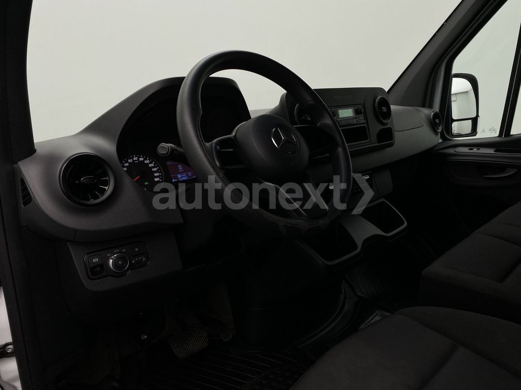 Mercedes-Benz eSprinter 2021