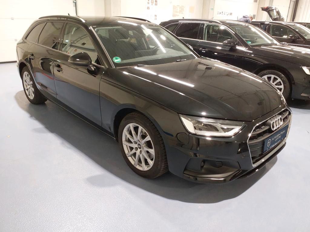 Audi A4 2022