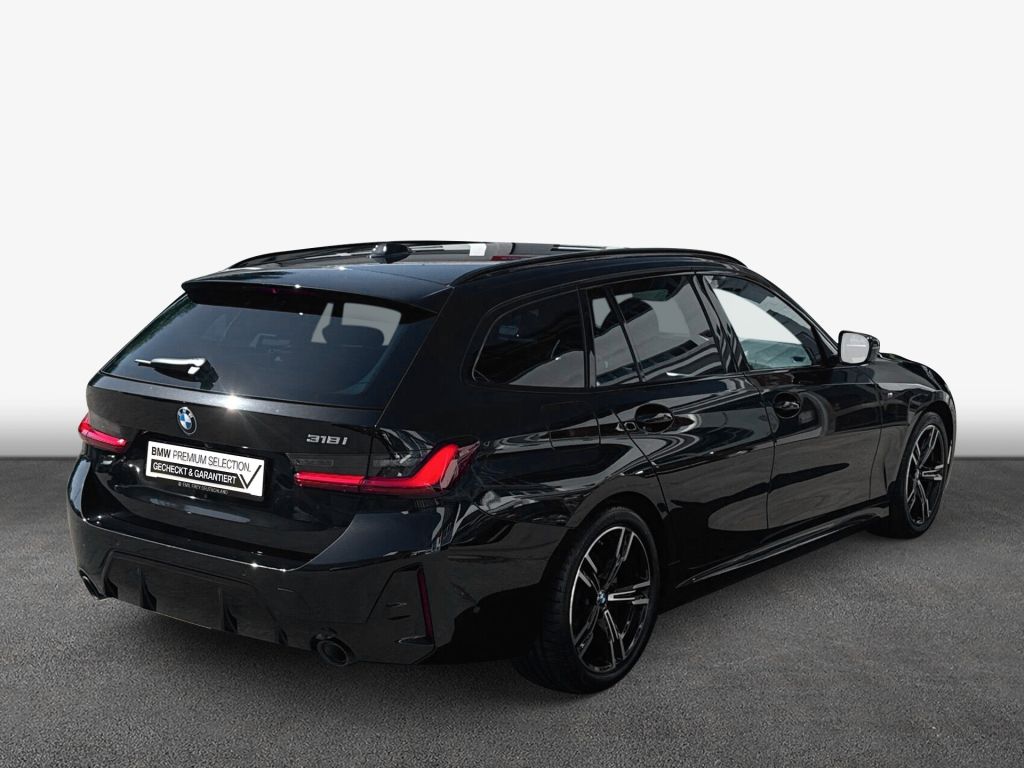 BMW 318 2024
