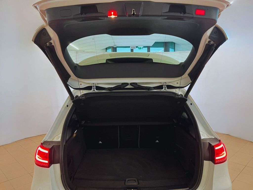 Mercedes-Benz B 200 2019