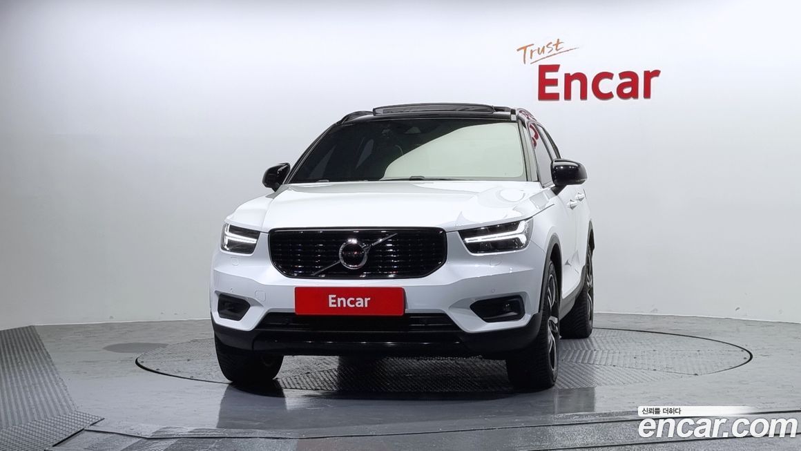 Volvo XC40 2021