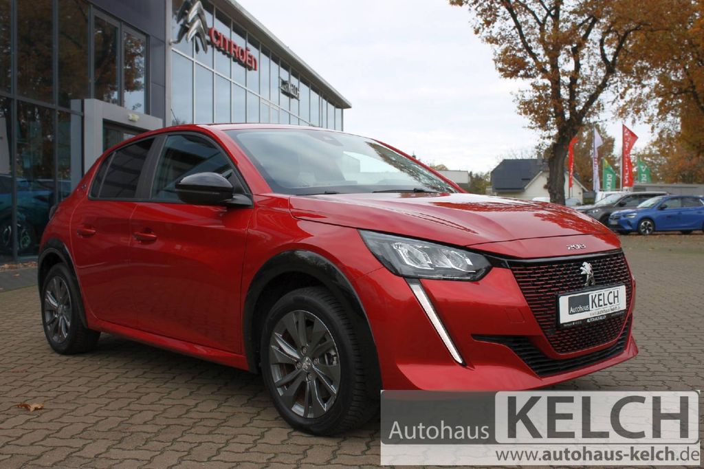 Peugeot e-208 2022