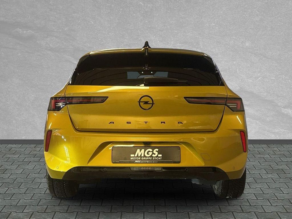 Opel Astra 2024