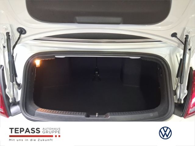 Volkswagen Beetle 2018