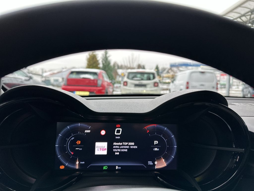 Alfa Romeo Junior 2025