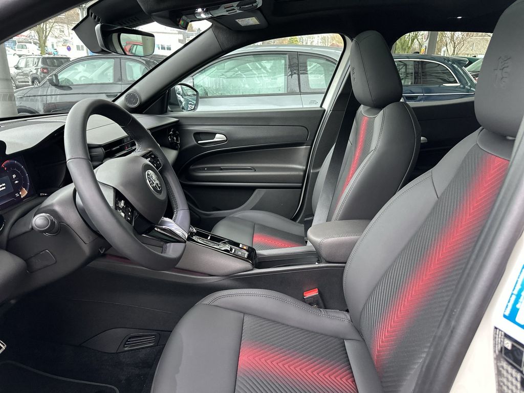 Alfa Romeo Junior 2025