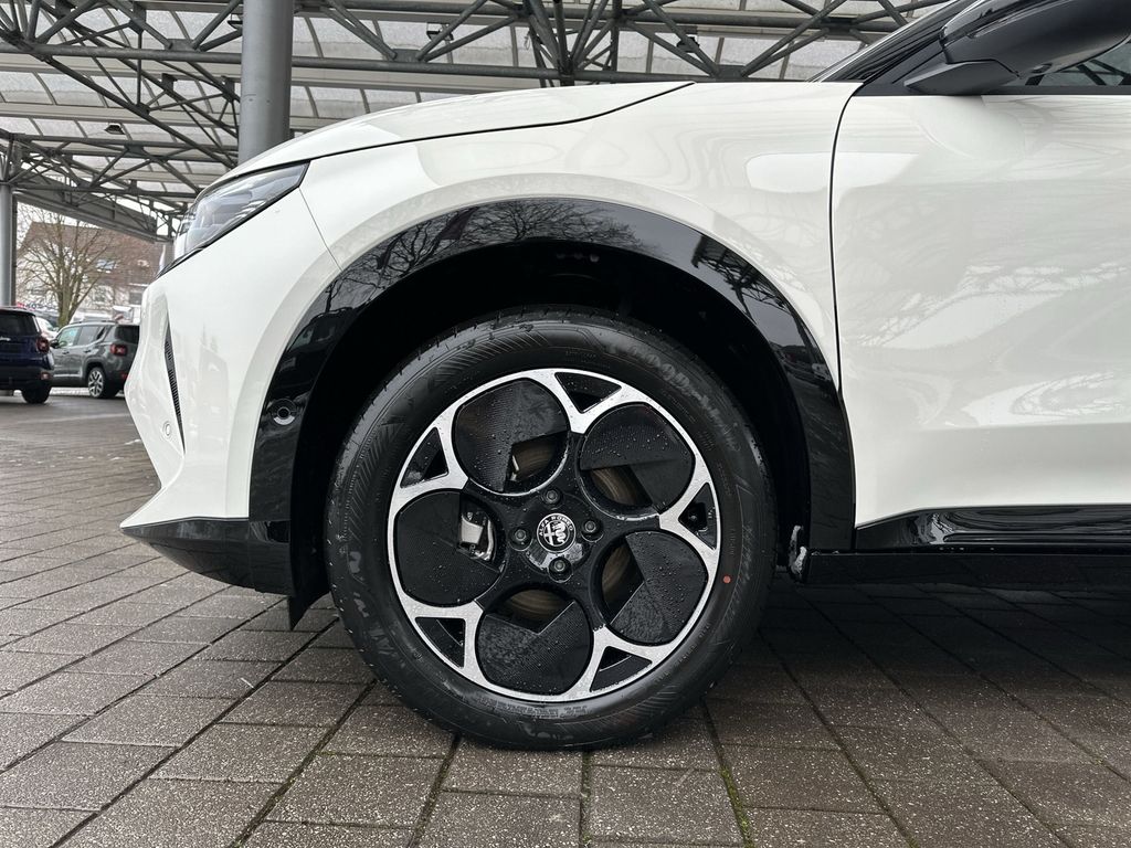 Alfa Romeo Junior 2025