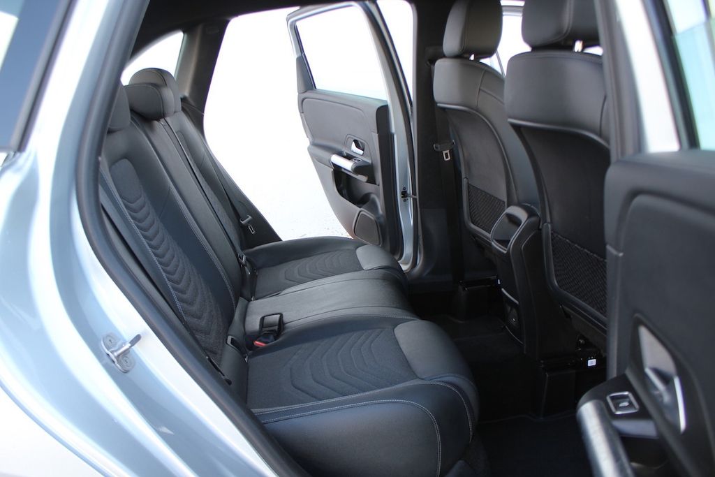 Mercedes-Benz B 180 2024