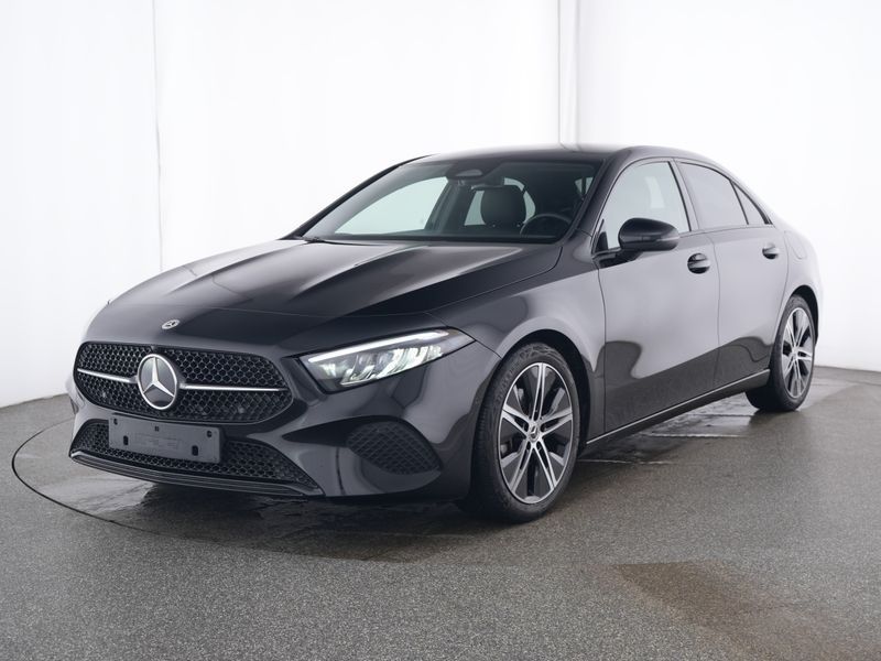 Mercedes-Benz A 200 2024