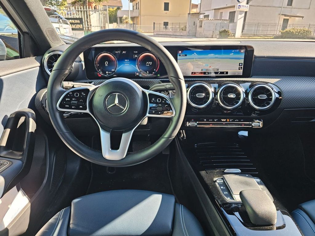 Mercedes-Benz A 180 2021