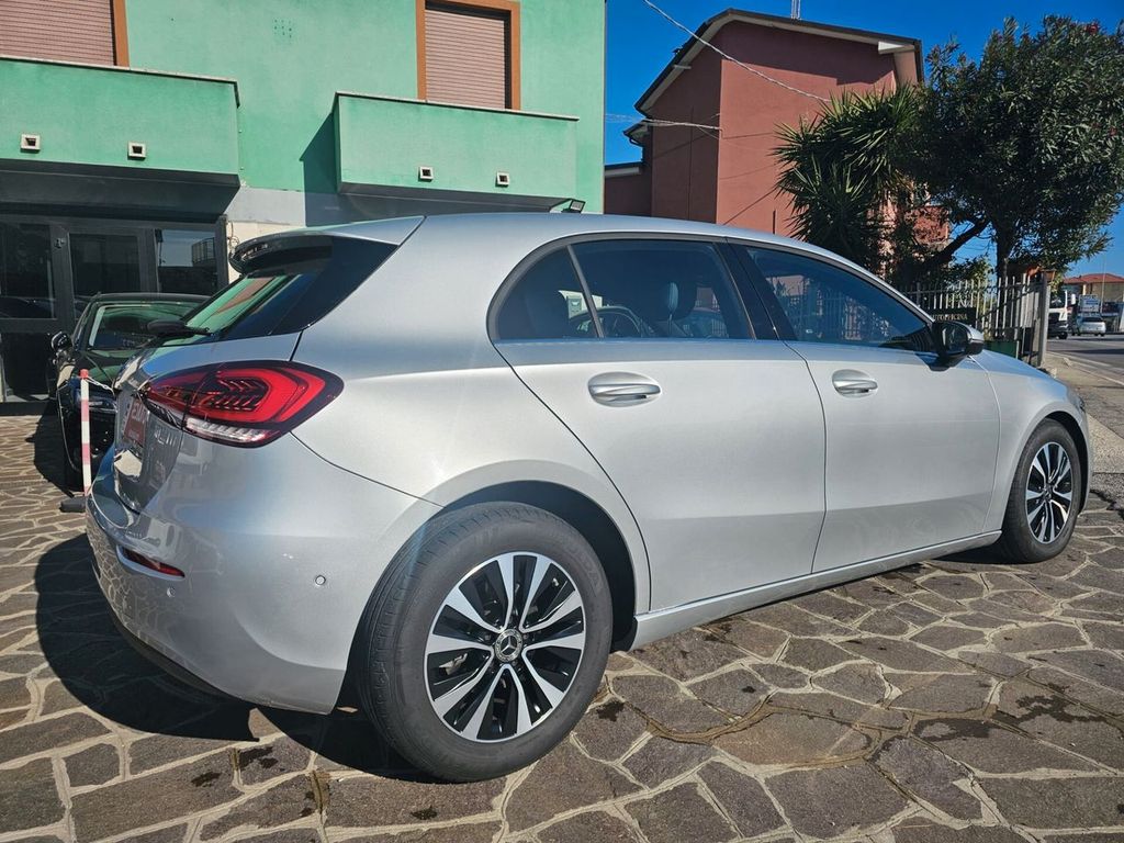 Mercedes-Benz A 180 2021