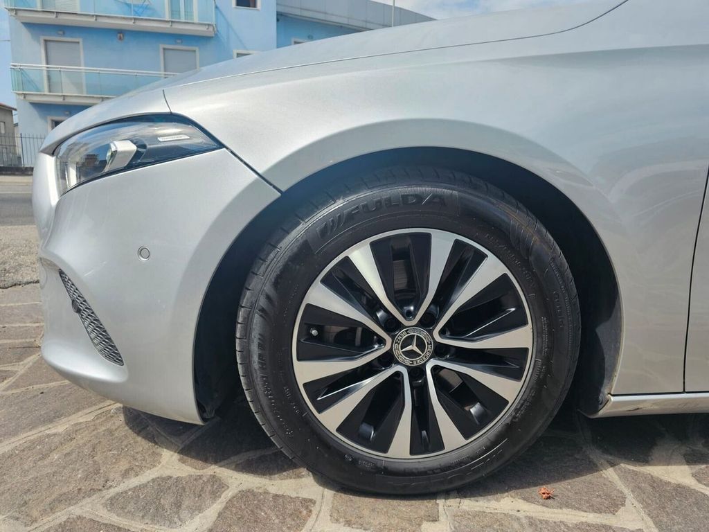 Mercedes-Benz A 180 2021