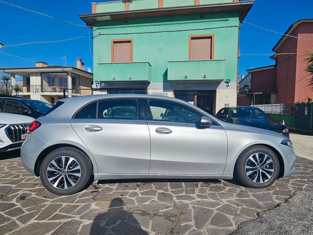 Mercedes-Benz A 180 2021