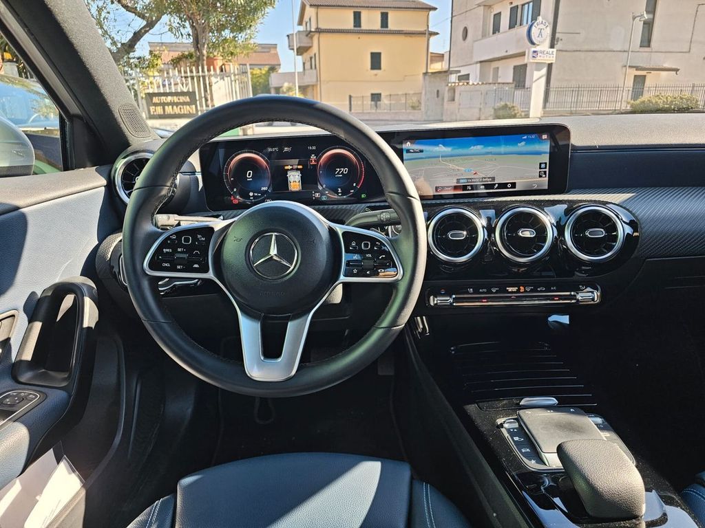 Mercedes-Benz A 180 2021