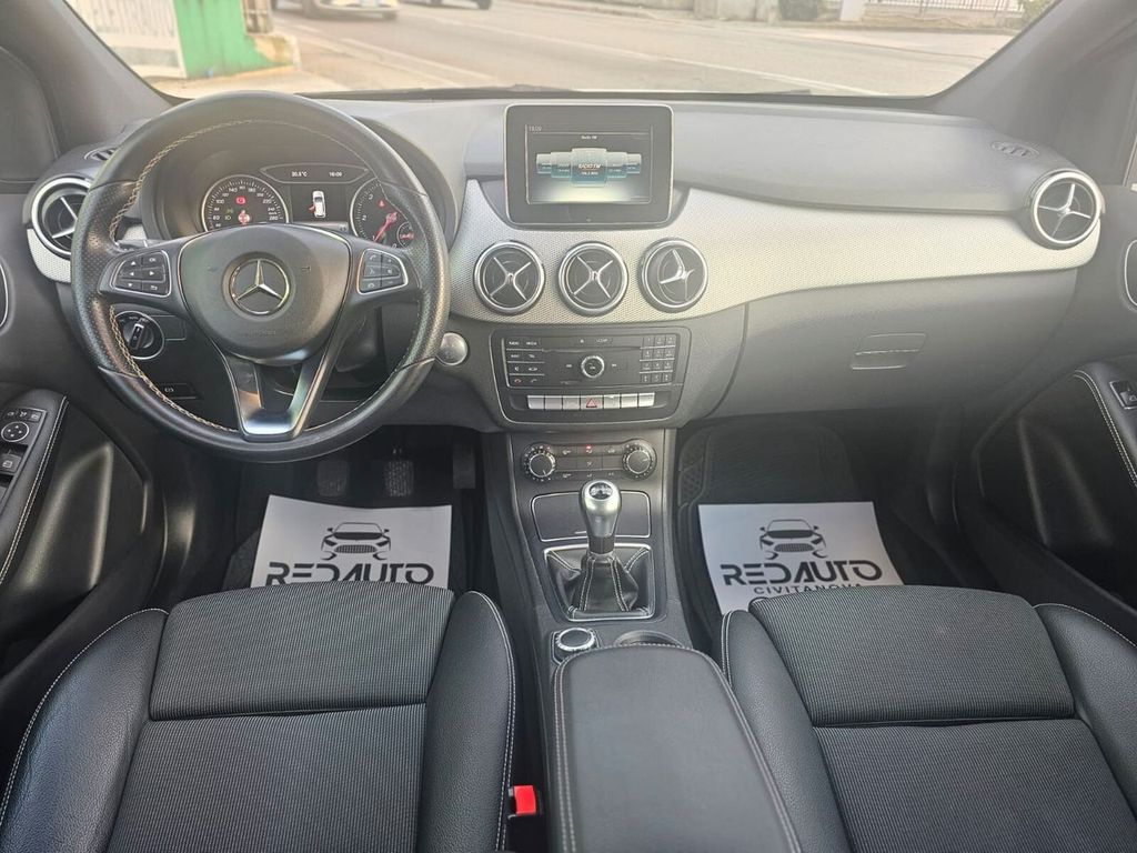 Mercedes-Benz B 180 2016